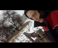 Ребята, сам из города, где снимали это Кино (Гродно). Месяца 1.5 назад снесли последний дом из этой деревни. Благо памятник оставили. Тот самый колодец. Деревьев давно нет