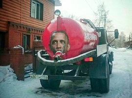 Плагиат.
Уже несколько лет по сети гуляет исходник.