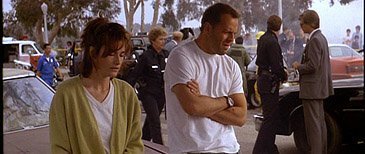 Тебе скучно, Сара? Заведи собаку! (с)