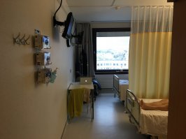 Вид из окна ( печально но я вижу свой дом до которого всего 2 км (