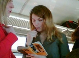 Девушки, которые любят читать