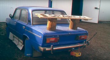 ВАЗ-2109 и Волжский трубный завод
ВАЗ-2106 и Залупинский лесхоз
...Интересные коллаборации  отечественных тюнинг-ателье