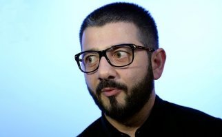 А стал беспонтовым клоуном