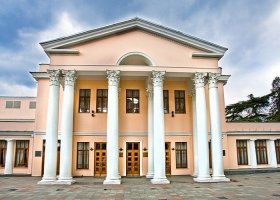 Утром деньги вечером стулья