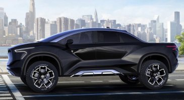 Если говорить о странных Тесла, то достаточно показать уже реальные машины.