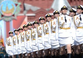 Девушки в белом. Красота