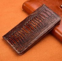 Я купила себе на телефон чехол из кожи ног страуса - очень стильный и сноса ему нет