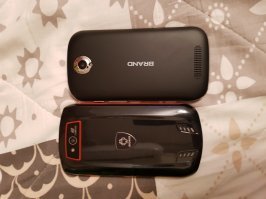 Планшет(если не ошибаюсь effire d10) 10", без задней крышки с отпаявшимся штекером зарядки и 2 4" смартфона, батареи мертвые но по моему типовые (образцы с фабрик). Отдам/поменяю на мензурку коньяка/коробку конфет