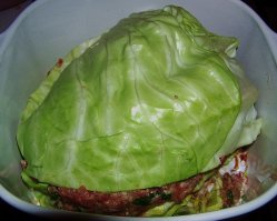 Могу моё произведение добывить. Сестра посмотрела, подумала и задумчиво промолвила: "Выглядит как будто понос и менструация одновременно" А так хорошо всё начиналось)))