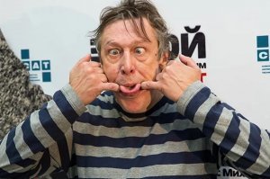"россиянин убил своих друзей за то..." Он просто мордвин...