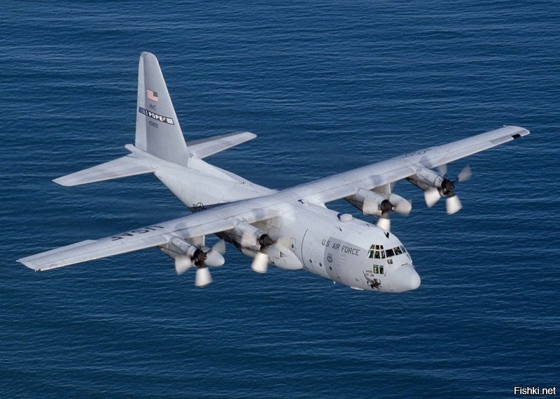 Ты и ПЗДИШЬ! Вот тебе С-130 "Геркудес", а на фото в тексте - самолёт "Lockheed C-5 Galaxy". Учить матчасть!!!