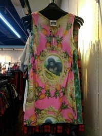 Считается, что на фоне страшной подружки все красавицы.