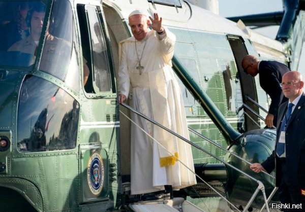 Папы римские не ездят на автобусах,они в них летают! Но это совершенно другой случай,это исключительно чтобы быть ближе к богу!