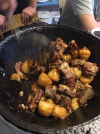 Точно такой же рецепт как и для свиных рёбрышек. Кстати, на днях приготовил.