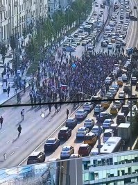 На экскурсии в Подмосковье можно посетить завод и увидеть металлургов