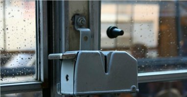 Да, да, а рядом были вот такие компостеры.