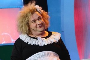 Типа из аншлага напоминает