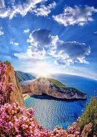 - Долго, долго крокодил море синее тушил..