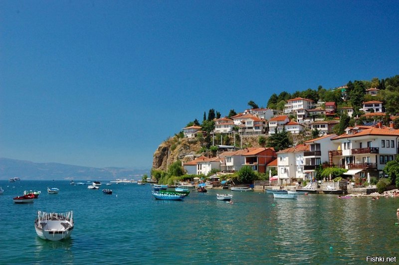 В прошлом году открыл для себя Македонию. Каньон Матка, озеро Охрид - очень рекомендую.