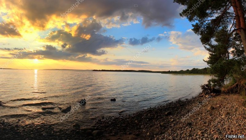 Тгода это солянка получится.... Пост из пяти фото и пяти сот комментов с фотографиями, т.к. виды одного Онежского озера в Карелии чего стоят. Разный пейзаж и фотографий получится отличнейших сделать не одну сотню. А этих озер в Карелии столько ... Для интересу загляните в Гугл Мапс.  У большинства даже официальных названий нет (Местные дают названия, но по большей части - просто ламбушки) На последнем фото изображена Успенская церковь 1774 - 10 августа 2018 (Утрачена) Ссылка на статью, кому интересно будет