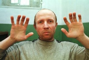"На нашего Бунша похож"©
Без обид, похож на Е.Миронова: