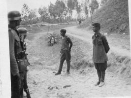 Советский солдат без страха смотрит в глаза Генриху Гиммлеру (1941 год). История, скрытая за кадром