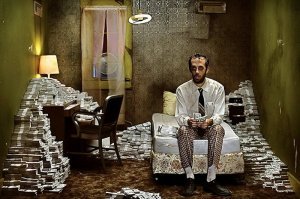 Теперь просто унылый тип без машинок