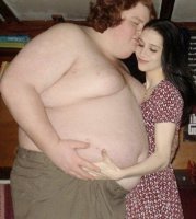 Может он всегда вкусно пахнет едой и на нем можно спать как на водяной кровати?