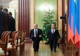 Этот бардак никогда не закончится, пока страной управляют сумасшедшие карлики!