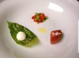 У нонешних гурманов в чести молекулярная кухня.