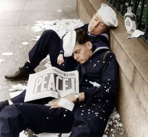 Устали, бедные... Через 70 лет про них будут говорить, что это они победили фашизм.