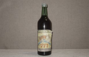 Так и не вспомнил, как этикетка выглядела...
Возможно так