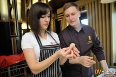 "Вибрирующая скалка": женщину раскритиковали из-за кухонной утвари