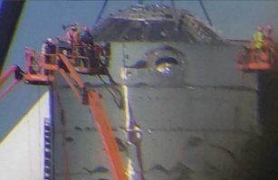 На данный момент, всё что я знаю это обещания, которые постоянно даёт Маск в инфополе. Вот когда будет реальный результат, тогда и будешь говорить, а не выставлять себя клоуном.

См. фото высокотехнологичного производства, Ракет на Марс. Просто давайте порадуемся, за Маска, что он смог кувалдой сделать то, чего не смогли сделать отсталые инженеры из других стран.