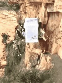 Умом чел не блещет. В разобранном виде поудобней бы было.