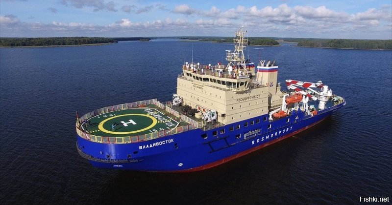 Питерская "Пелла",ПАО "Выборгский судостроительный завод",Балтийский завод,ОАО «Адмиралтейские верфи» клепают тоже достойные пепелацы.Не всегда нужны огромные ледоколы,которые сейчас в основном зарабатывают на извозе иностранных туристов.13-ти дневный тур на полюс стандарт-28 тысяч$,люкс-40 тысяч$.