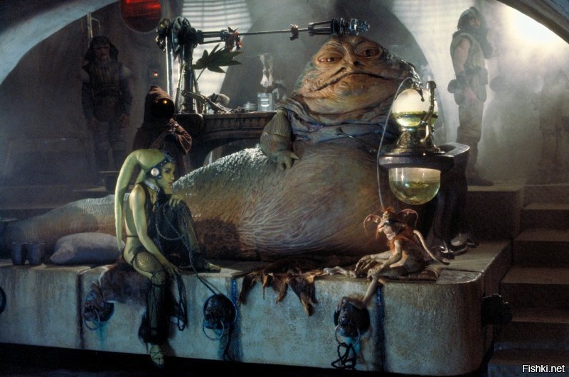 Джабба Хатт. Ну жаба - она и в космосе жаба.