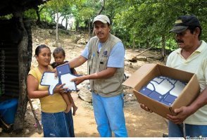 Ага......я их потом в центры малоимущим отправляю.....