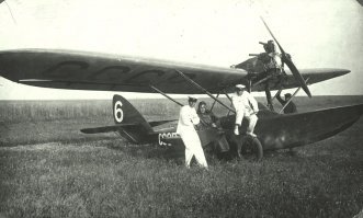 "Непревзойденная Морская Пчела" - ну-ну, кто о ней помнит, кроме самых занудных историков авиации?
Вот непревзойдённая амфибия: