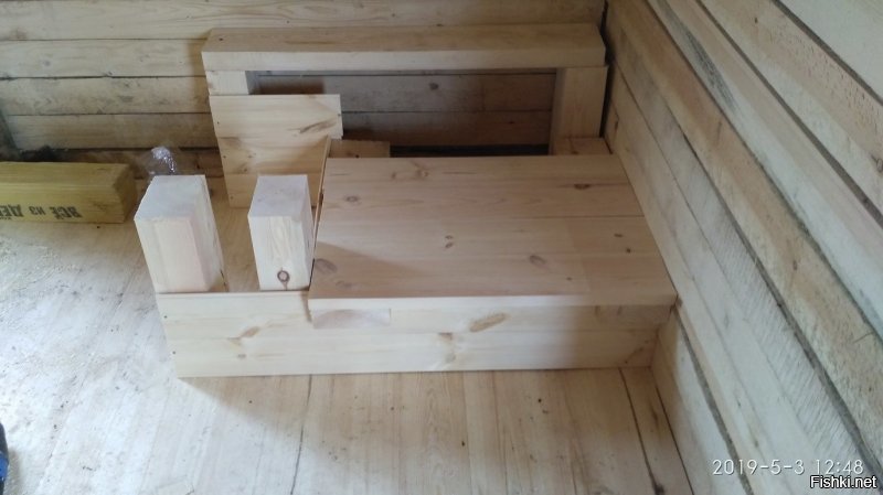 Молодец! 
В прошлом году тоже занимался подобным рукоделием. Инструмент + 4 умелые руки :)
Тетиву из 4х досок делали. Ручная фреза очень помогла.
Бонусом у нас получились прикольные полочки под всякую мелочь под лесенкой.