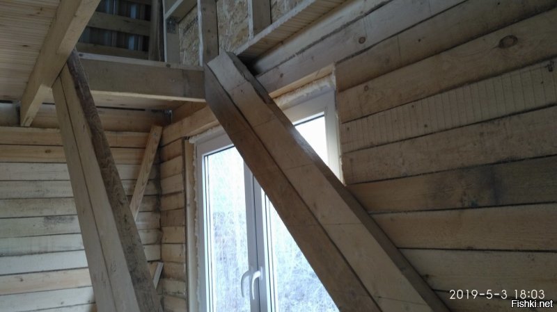 Молодец! 
В прошлом году тоже занимался подобным рукоделием. Инструмент + 4 умелые руки :)
Тетиву из 4х досок делали. Ручная фреза очень помогла.
Бонусом у нас получились прикольные полочки под всякую мелочь под лесенкой.