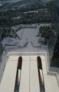 Комментарии в разных группах к постам