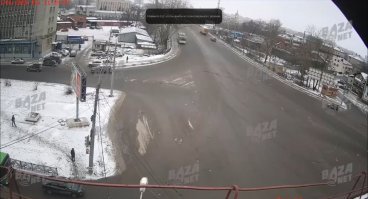 С разметкой точно трындец. Это первое, что бросается в глаза при просмотре видео.