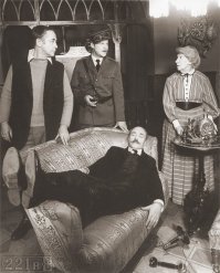 "Приключения Шерлока Холмса и доктора Ватсона: Двадцатый век начинается".Последняя роль Рины Зелёной.В кадре Василий Ливанов,Виталий Соломин,Леонид Куравлёв и Рина Зелёная.