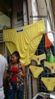 Если такая дама пукнет, тебя ветром унесёт в голубую даль вместе с противогазом.. )