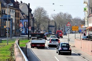 "Во Фрайбурге, одном из городов Германии, существует целый жилой район, где использование автомобилей находится под запретом. Представьте, каким чистым и свежим воздухом дышат жители"
-
Ка же, как же! Очень даже представляем!... 
И это всё Фрайбург. Изумительно особенный воздух!... Что я хочу сказать? А то, что если в городская управа набита под крышу зелёными идиотами, совершенно не значит, что тамошние аборигены дышат девственно-чистым воздухом.