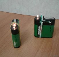 Вот фонарик выживальщика.  Опробован ещё в пионерском лагере.