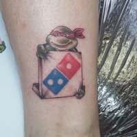 Хорошо, что не тату просили набить. Сколько сейчас ходят таких дебилов?