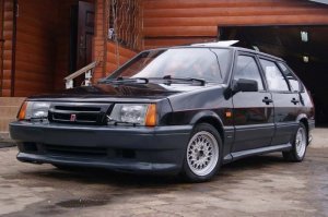 Моя первая машина! Увидел аж прослезился! Я на ней с 2000 до 2008г катался!