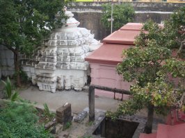 В Индии в каждом дворе святыни и достопримечательности